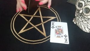 ЧТО У КРЕСТОВОГО КОРОЛЯ С БУБНОВОЙ ДАМОЙ С ВАШЕЙ СОПЕРНИЦЕЙ...