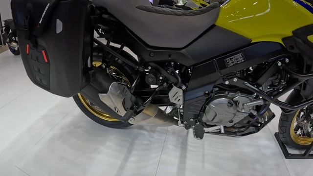 Suzuki V-Strom 650 XT all new model 2023 adventure sport touring offroad bike VStrom walkaround K56