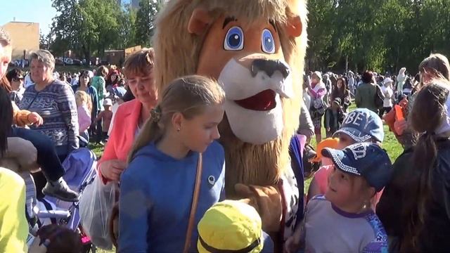 Ростовая кукла ЛЕВ смотреть онлайн