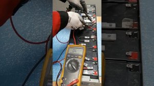 Поиск и замена севшей АКБ в батарейном блоке APC 2200XL