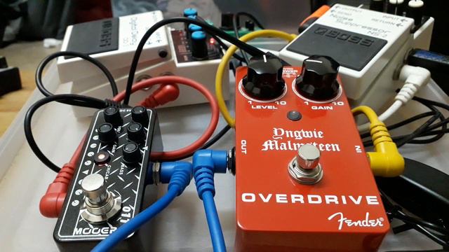 Yngwie Malmsteen Overdrive and Mooer 011 Cali Dual смотреть онлайн