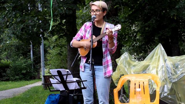 Darya Pikhnova - little talks (of monsters and men ukulele cover) смотреть онлайн