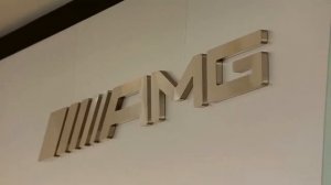 Академия вождения AMG  Напишите свою историю выдающихся достижений!