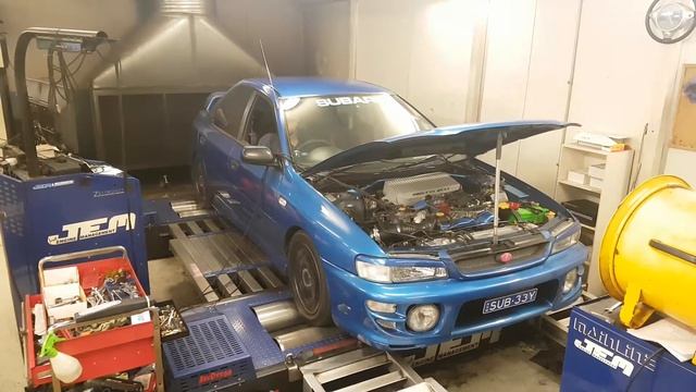 Subaru WRX GC8 204kw on 98RON смотреть онлайн
