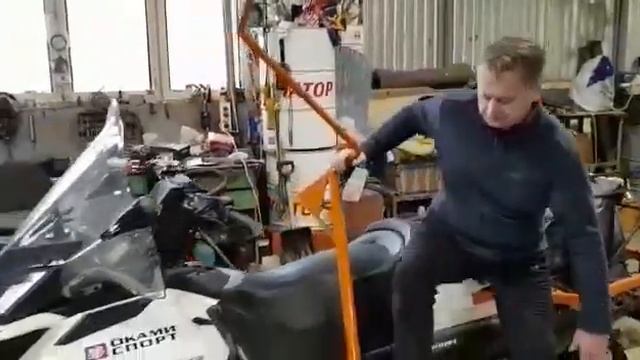 Подкат для тяжелого снегохода
