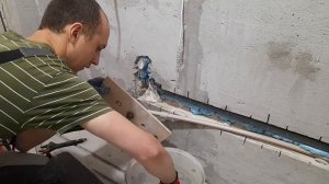 Установка Инсталляции унитаза. Ремонт ванной-сантехника, вентиляция #инсталляция #вентиляция