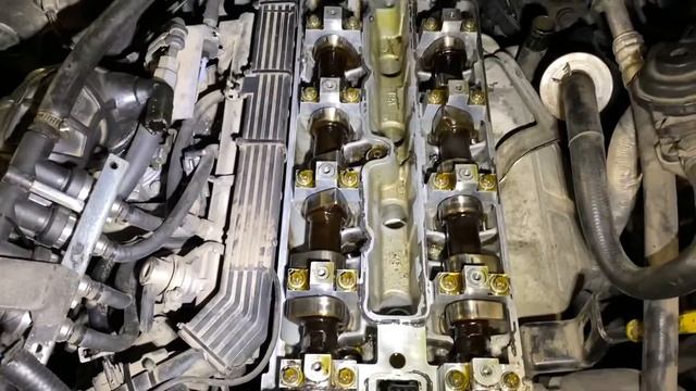 Заміна гідрокомпенсаторів на X20XEV в Opel Omega B смотреть онлайн