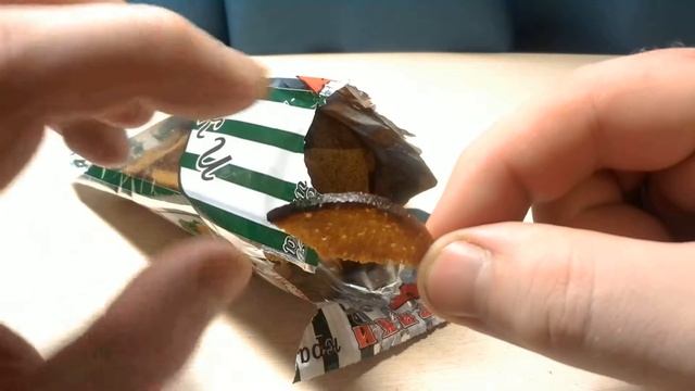 гренки 777 со вкусом красной икры смотреть онлайн