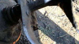 Культиватор Husgvarna TF-334. Пахал под грядки землю и поймал нежданчик на фрезы)))