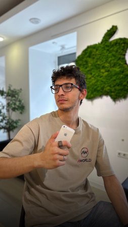 У кого был такой же iPhone😊