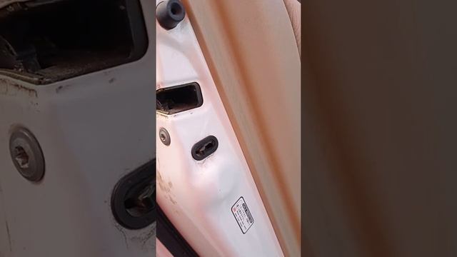 Блокировка двери от детей в тойоте королла