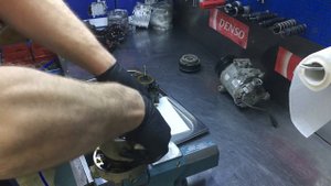 Volkswagen Multivan. Почему сломался компрессор кондиционера БУ.