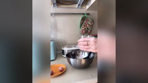 Йогурт в йогуртнице Redmond