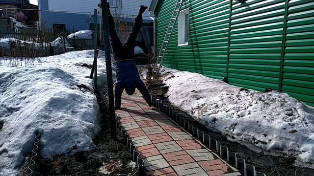 ТРЕНИРОВКА НА КАРАНТИНЕ. КАК ТРЕНИРОВАТЬСЯ ДОМА БЕЗ ГАНТЕЛЕЙ #времяменяться