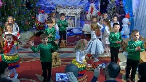 СТАРТШКОЛА. ТАНЕЦ С ПОДАРКАМИ 2018!