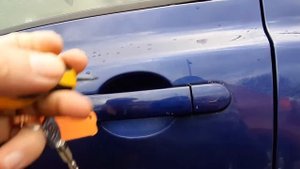 Nissan Micra 2005 dead battery how to unlock