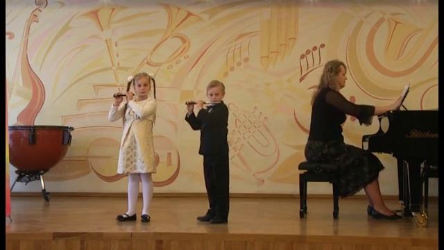 Ансамбль. Анна Михайлова (флейта-пикколо), Михаил Белов (флейта-пикколо) смотреть онлайн