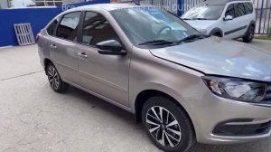 Lada Granta - видеообзор цвета "Техно" 618 серебристо-серый