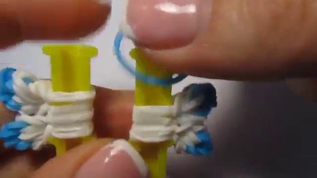 Снежинка из резинок на рогатке