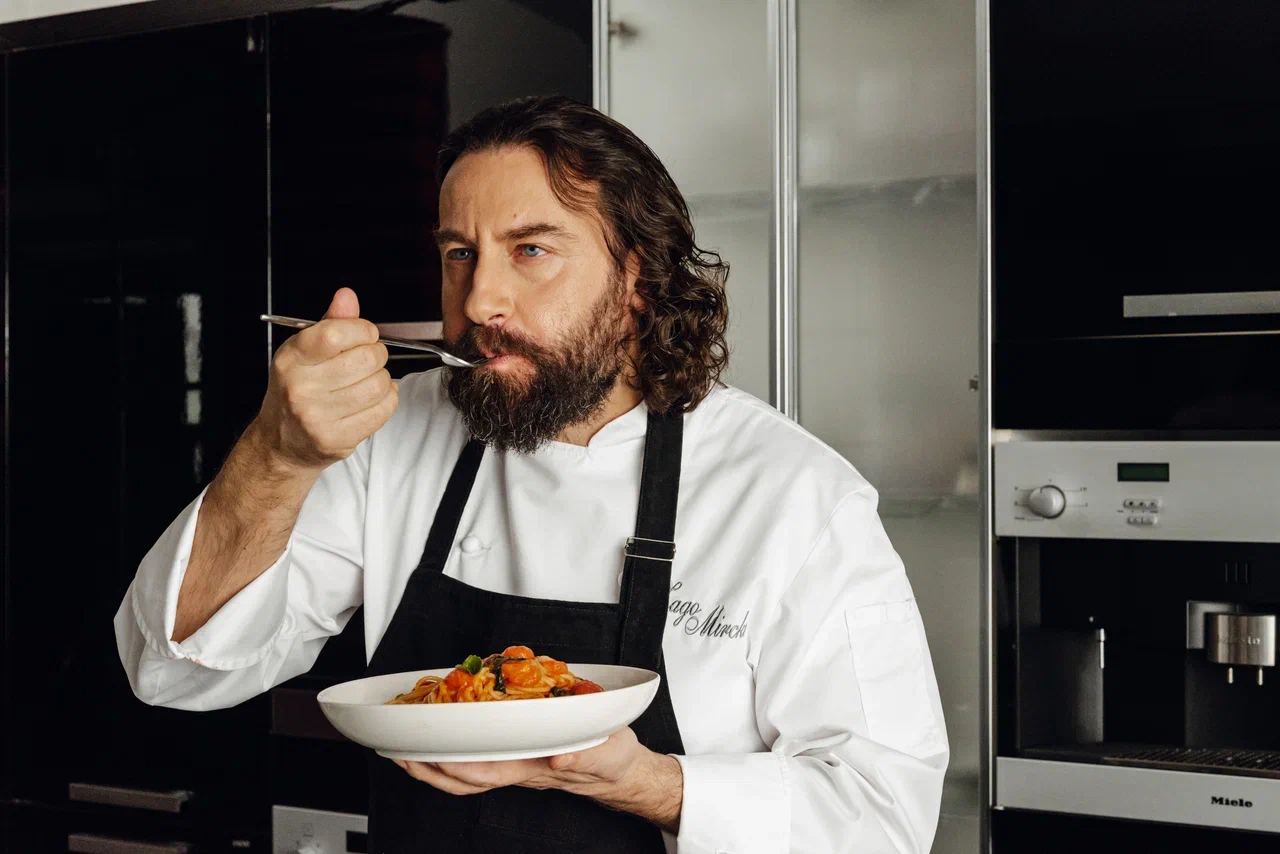 повар мирко дзаго. мирко шеф-повар итальянский. мирко дзаго шеф-повар ресторана. мирко шеф-повар итальянский. повар мирко дзаго.