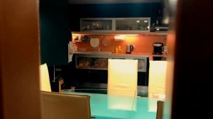 ДЕНИС ОДИН ДОМА СЛОВИЛ ДВУХ ВОРИШЕК