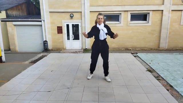 Танцуем Шаффл 60+ с Надеждой смотреть онлайн