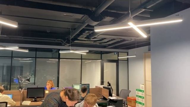 Монтаж светодиодных светильников Altus в офисах на Парке Победы, г. Москва