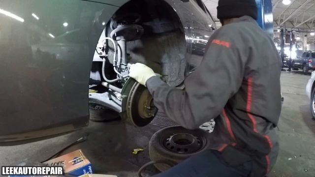 How to Replace Front Struts 2006-2010 Hyundai Elantra Part 1