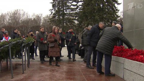 По всей России проходят памятные акции, посвященные 79-й годовщине полного снятия блокады Ленинграда