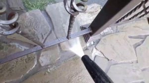 Облицовка лестницы натуральным камнем и в чем песчаник проигрывает C3 лестницам