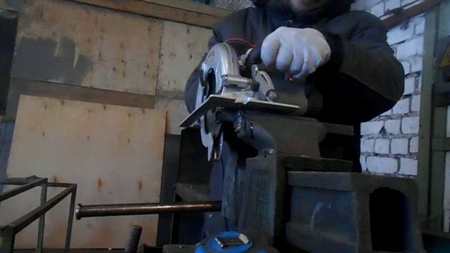 Тест№1 Сухорез БОШ пила Интерскол 165 мм смотреть онлайн