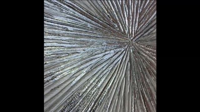 Серебряные лучи Интерьерная текстурная картина с серебристой зеркальной поталью