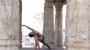 Аштанга йога с Аджай Токас-Часть 1