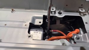 Toyota Highlander Hybrid - Lexus RX400H Hybrid Battery Removal & Reinstallation (2006-2013)