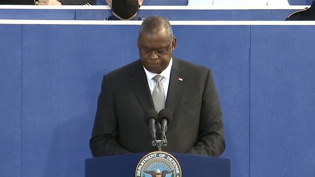 Lloyd Austin delivers a speech at the Pentagon смотреть онлайн