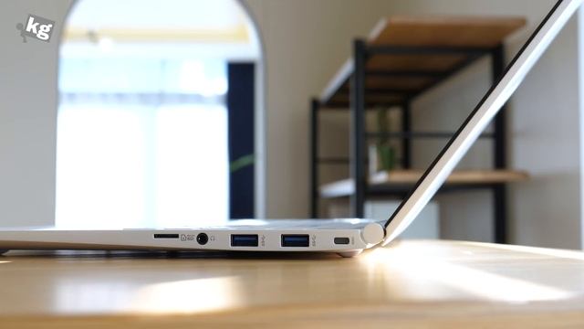 LG Gram 15 (2018) Unboxing [4K] смотреть онлайн