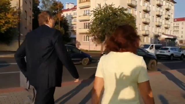 Владимир Караник приехал в Гродненский драматический театр смотреть онлайн