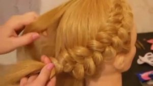 Плетение косичек... Боковая коса с цветком