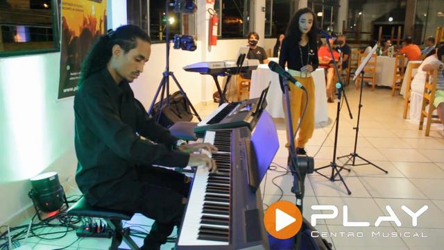 Apresentação dos alunos da Play pelo Projeto Tô no Palco | Piano/Teclado/Saxofone/Acordeon смотреть онлайн