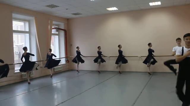 ХП-17 Народный танец (2 курс) смотреть онлайн