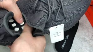Обзор видео Adidas yeezy boost 350