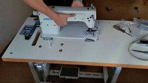 Сборка швейной машины и установка ролика!來