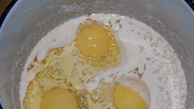 Cupcake on margarine with cocoa in the oven смотреть онлайн