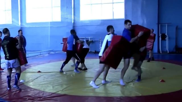 Предсезонная подготовка 22.02.13.mov смотреть онлайн