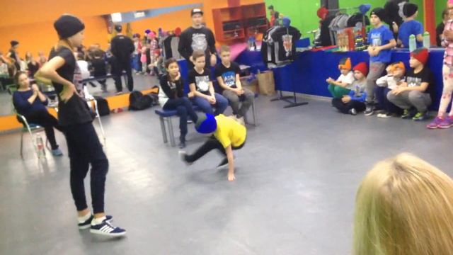 "GROOVE & MOVE" Breaking schoolIMG КРАСНОДАР смотреть онлайн