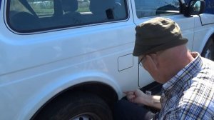 Самый простой способ, как убрать рыжик на автомобиле.