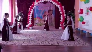 Танец горянок на "День матери"