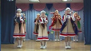 Хореографический коллектив "Серпантин", хантыйский традиционный танец "Черника"