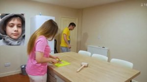 оцениваю видео / Эдика Фан Туб их папа помешался на Хаги ваги