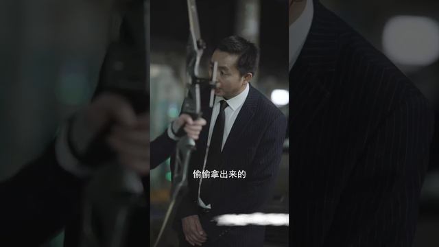 【MULTI SUB】女孩被心機女校園霸凌羞辱，只因心機女愛慕的學長將蛋糕送給她，正當女孩準備跳樓輕生時，神秘千金及時降臨，原來女孩竟是千金失散多年的雙胞胎姐妹 #女頻 #爽文 #霸道總裁 #灰姑娘